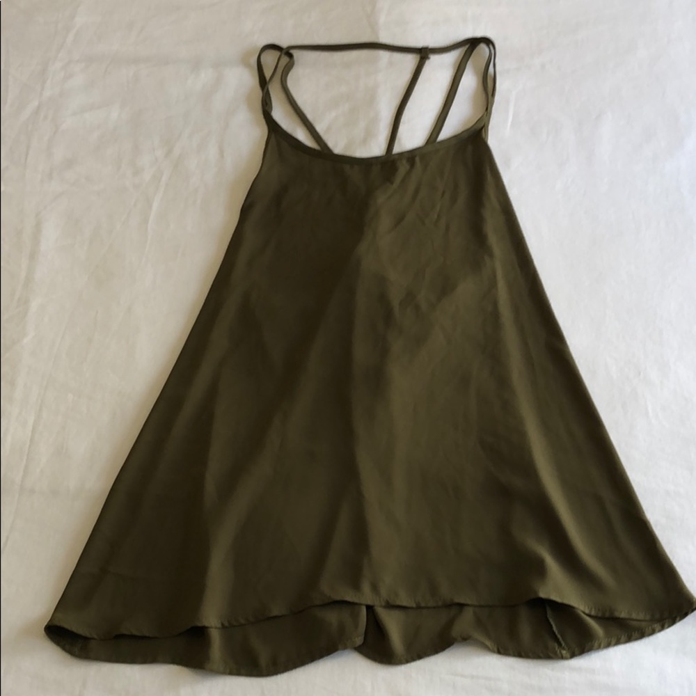 Hunter green tank - very good condition